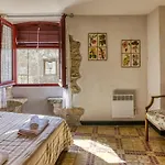Casa Vermella * Orriols